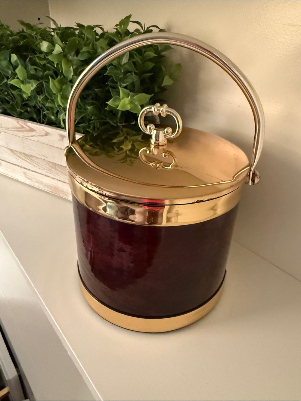 Kraftware Faux Wood Ice Bucket Gold Tone Lid Handle & Tongs Mid Century Barware